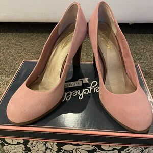 Seychelles Keyboard Rose Suede Heels - Size 8